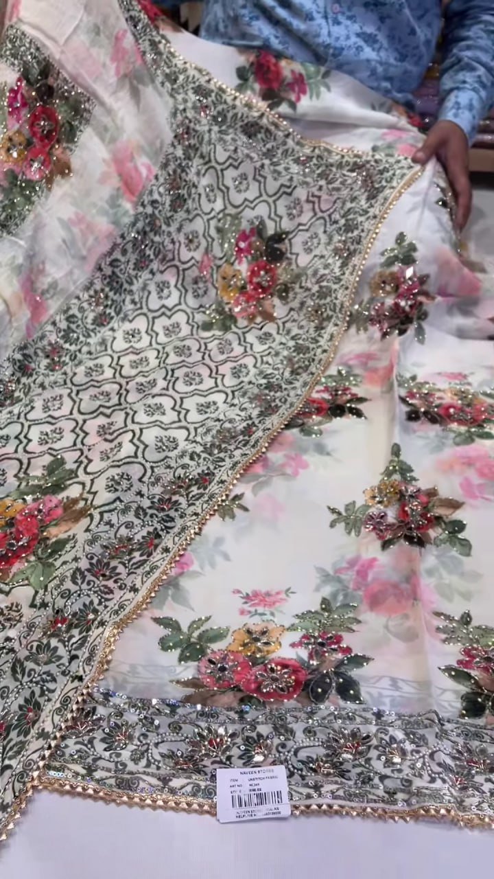 Floral Print Organza Saree With Embroidery - Image 8