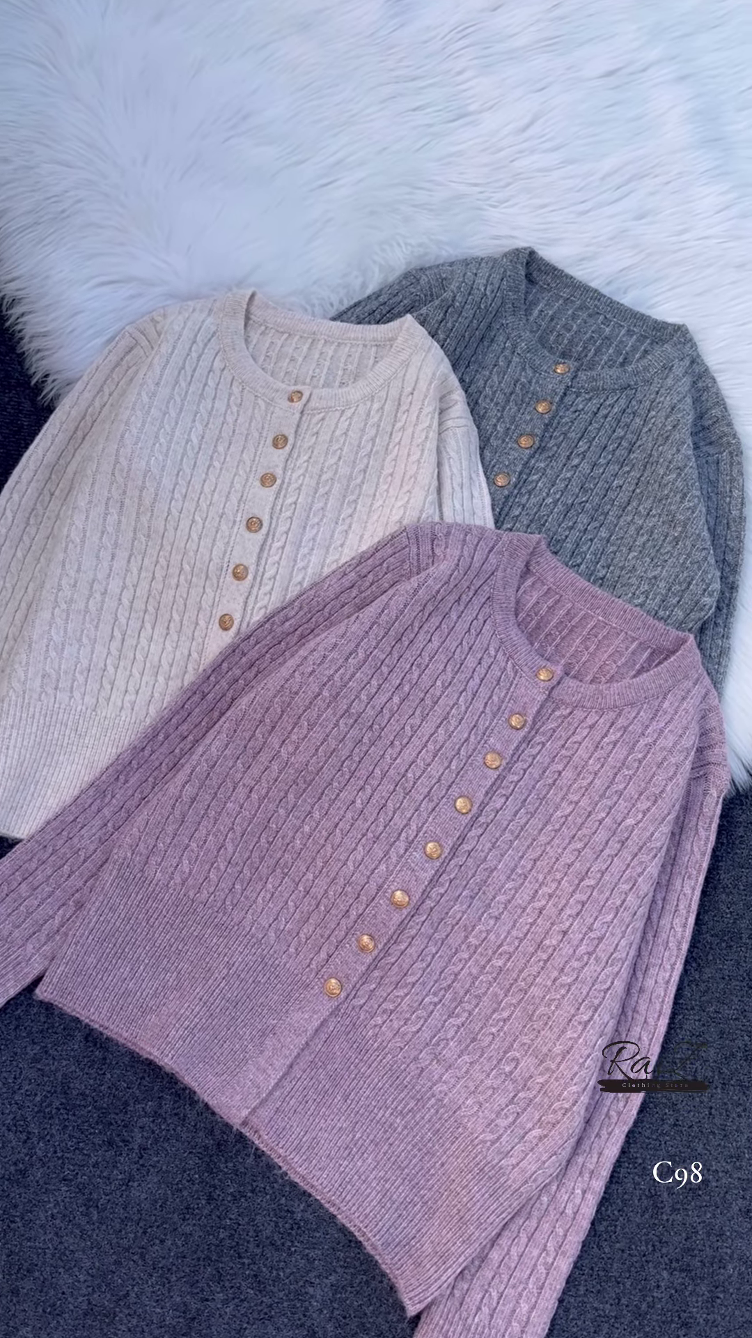 Elegant Cable Knit Cardigans – Cozy Texture and Timeless Design