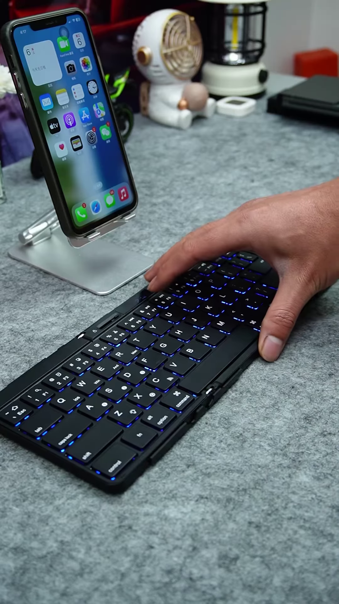 🖥️ Foldable Bluetooth Keyboard with Touchpad