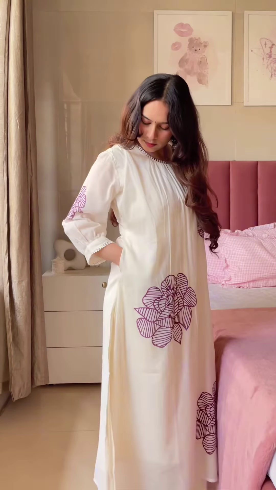 Cream Kurta with Black Embroidered Floral Dupatta โ Elegant Ethnic Set for Women - Image 3