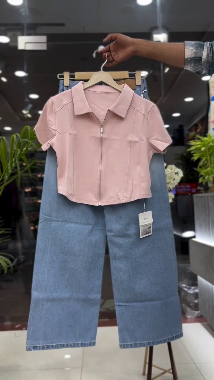 Stylish White Crop Top & Wide Leg Jeans Set - Image 6